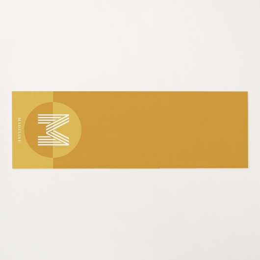 Chic Mustard Yellow Geometric Modern Monogram Yogamatte (Rückseite (Horizontal))
