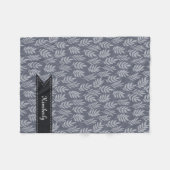 Chic Name mit elegantem Slate Gray Blätter Muster Fleecedecke (Vorderseite (Horizontal))
