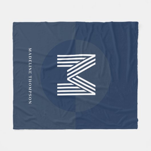 Chic Navy Blue Geometric Modern Monogram Fleecedecke (Vorderseite (Horizontal))