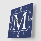 Chic Navy Blue Monogram Quadratische Wanduhr (Winkel)