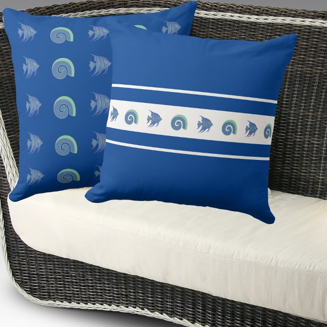 Chic Navy Blue Stripes Muschel Fish Beach House Kissen (Von Creator hochgeladen)