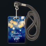 Chic Navy Gold Bokeh Quinceañera Invite VIP Pass Ausweis<br><div class="desc">Das elegante Design der blauen,  marinösen,  goldgelben Lichter,  dieses Quinceañera Geburtstagsfeier und der VIP Pass ist auf einem einzigartigen Kunststoff-Abzeichen gedruckt - bestellen mit oder ohne Lanyard. PASSENDE Artikel in unserem Geschäft.</div>