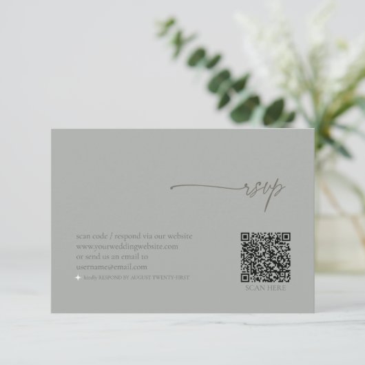 Chic Neutrals Hochzeit QR Code Sage Gray ID1020 RSVP Karte (Stehend Vorderseite)