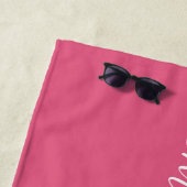 Chic New Monogram Names Hot Pink Strandtuch (Beispiel)