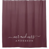 Chic Newlywed Mr. Burgundy Monogram Duschvorhang (Vorderseite)