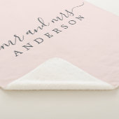 Chic Newlywed Mr. Pastel Pink Monogram Sherpadecke (3/4)