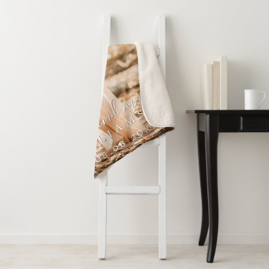 Chic Newlywed Mr. Wedding Foto Sherpadecke (Beispiel)