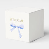 Chic Off White | Blue Ribbon Wedding Welcome Geschenkschachtel (Vorderseite)