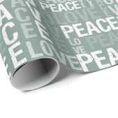 Chic Olive Green White Peace Love Christmas Geschenkpapier (Rolleneckpunkt)