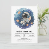 Chic Outerspace Cosmic Astronaut Boy Geburtstag Einladung (Stehend Vorderseite)
