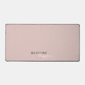 Chic Pale Pink Beige Script Monogram Schreibtischunterlage (Vorderseite)