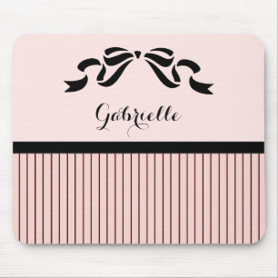 Chic Parisian Pink Pinstripes Black Bow und Name Mousepad
