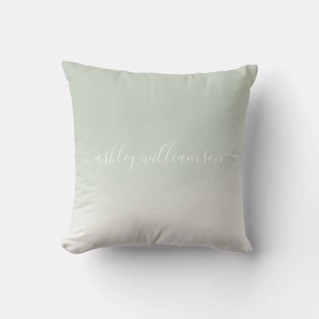 Chic Pastel Green White Ombre Effect Monogram Name Kissen (Vorderseite)