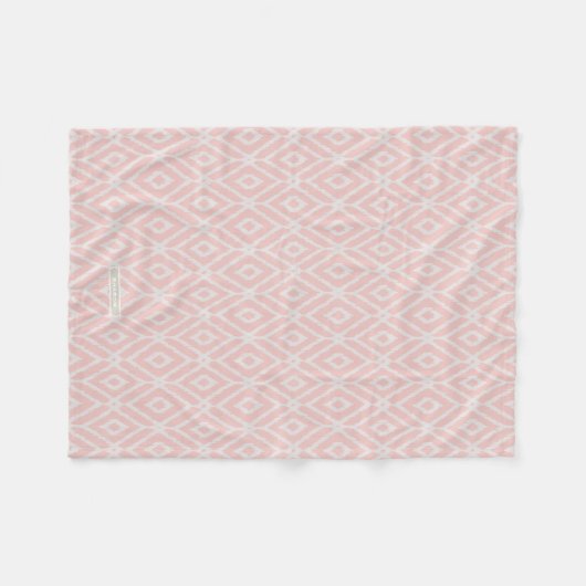 Chic pastellrot Rosa Rautenmuster Fleecedecke (Vorderseite (Horizontal))