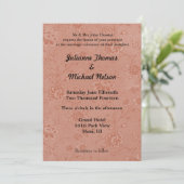 Chic Peach Floral Wedding Einladung (Stehend Vorderseite)