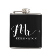 Chic Personalisiert Mr. Newlywed Typografy Flachmann (Vorderseite)