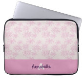 Chic Pink auf Blush Blume Doodle Muster & Name Laptopschutzhülle (Vorderseite)