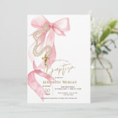Chic Pink Bow Pearls Cross Baptism Einladung (Stehend Vorderseite)