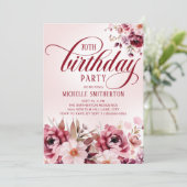Chic Pink Burgundy Floral Glam 70th Birthday Einladung (Stehend Vorderseite)