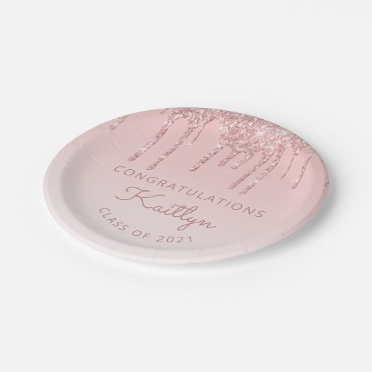 Chic Pink Glitzer Tropfen Graduation Party Pappteller (Schrägansicht)