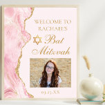 Chic Pink Gold Agate Bat Mitzvah Party Foto Poster<br><div class="desc">Das elegante Poster des Bat Mitzvah Party ist mit rosa und goldfarbenem Dekor geschmückt. Der Name Ihrer Tochter ist in einem schönen formalen Drehbuch mit dem David Stern über ihrem Foto geschrieben. Ideal für eine moderne,  stilvolle jüdische Familie,  die ihr Mädchen feiert,  das zur Tora berufen wird.</div>