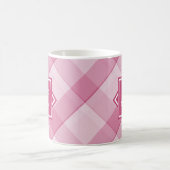Chic Pink Kariert mit moderner Diagonal-Monogramm Kaffeetasse (Mittel)