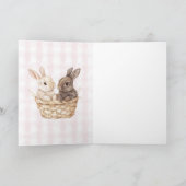 Chic Pink Kariert Stripes Bunnies in einem Korb Os Karte (Innenseite)