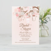 Chic pink Mason Jar Blumenkohl Brautparty laden Einladung (Stehend Vorderseite)