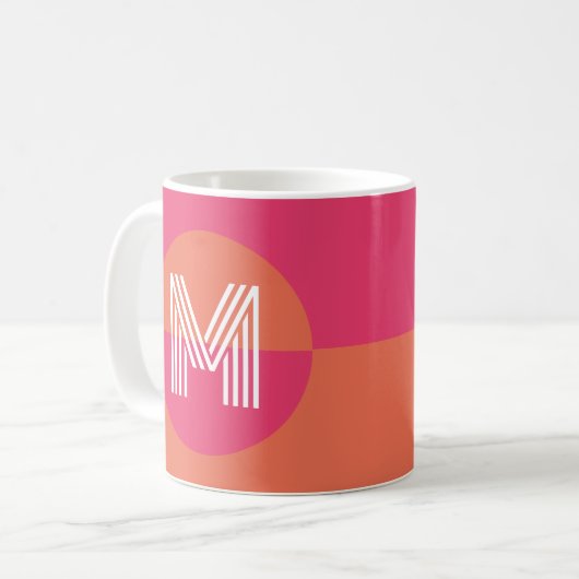Chic Pink Orange Geometric Modern Monogram Kaffeetasse (Vorderseite Links)
