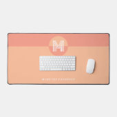 Chic Pink Peach Geometric Modern Monogram Schreibtischunterlage (Tastatur & Maus)