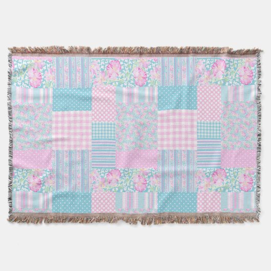 Chic Pink Roses auf Sky Blue Imitats Patchwork Decke (Vorderseite)