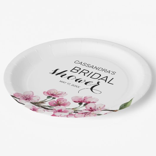 Chic Pink Sakura Botanisches Brautparty Pappteller (Schrägansicht)