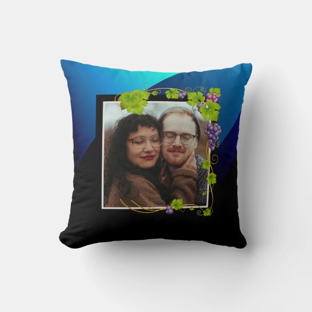 Chic Prints: Trending Throw Pillow Designs Kissen (Vorderseite)