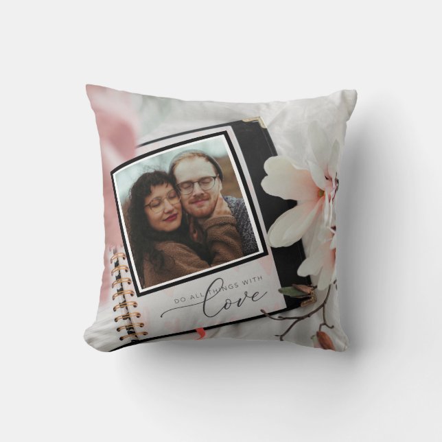 Chic Prints: Trending Throw Pillow Designs Kissen (Vorderseite)