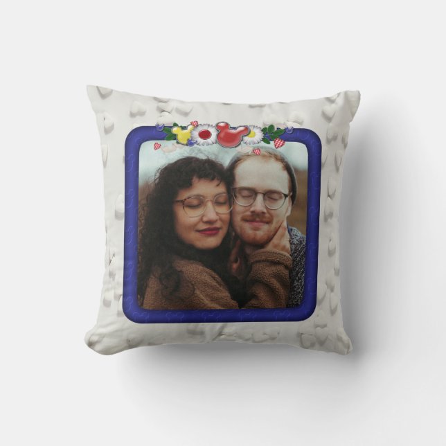 Chic Prints: Trending Throw Pillow Designs Kissen (Vorderseite)