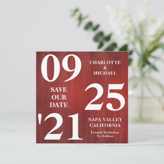 Chic Red Glitzer Sparkle Moderne Save the Date Einladung (Stehend Vorderseite)