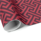 Chic red greek Schlüssel geometrische Muster monog Geschenkpapier (Rolleneckpunkt)