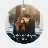 Chic Red Holly Berry Christmas Wreath Couple Foto Keramik Ornament (Hinten)