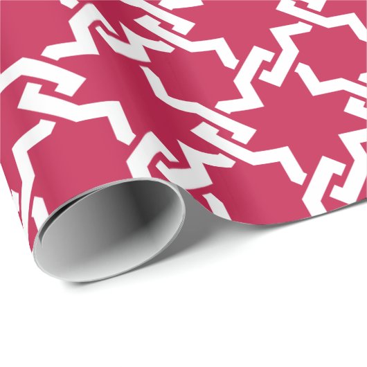 Chic Red Interlocking pattern monogram Geschenkpapier (Rolleneckpunkt)