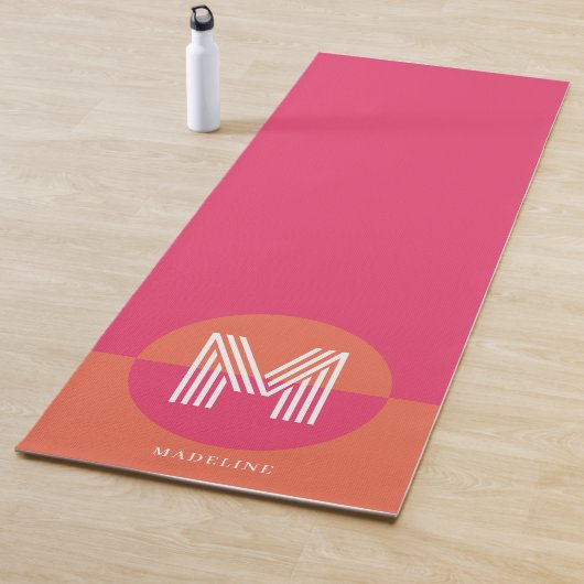 Chic Retro Pink Orange Geometric Modern Monogram Yogamatte (Beispiel)