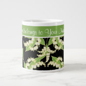 Chic-riesige Kaffee-Tasse: Maiglöckchen, Schwarzes Jumbo-Tasse (Vorderseite)