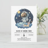 Chic Rocket Children's Astronaut Boy Geburtstag Einladung (Stehend Vorderseite)
