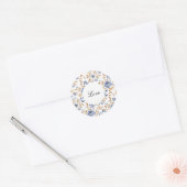 Chic Romantic Blue White Floral Wedding Runder Aufkleber (Umschlag)