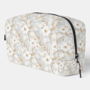Chic Romantic White Floral Blue Schmetterlinge Waschbeutel