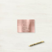 Chic Rose Gold Brushed Metallic Monogram Script Post-it Klebezettel (Auf Schreibtisch)