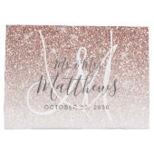 Chic Rose Gold Glitzer Script Monogram Wedding Große Geschenktüte (Rückseite)