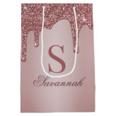 Chic Rose Gold Glitzer Tropfen Sparkone Monogramm Mittlere Geschenktüte (Rückseite)