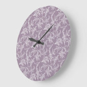 Chic Round Wall Clock: Lilies-of-the-Valley, Mauve Große Wanduhr (Winkel)