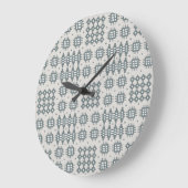 Chic Round Wall Clock Welsh Tapestry Pattern, grau Große Wanduhr (Winkel)