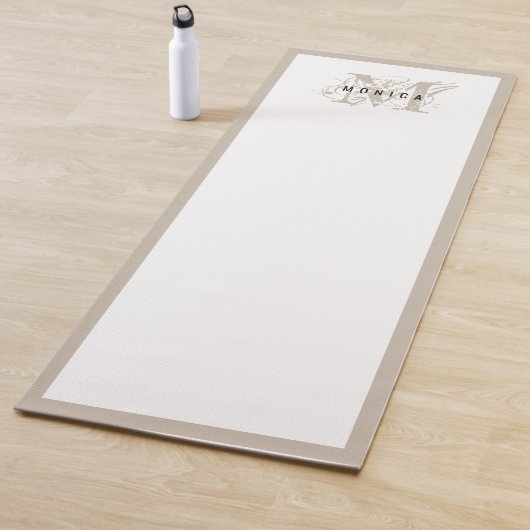 Chic Rustic Modern Beige Monogram Yogamatte (Beispiel)